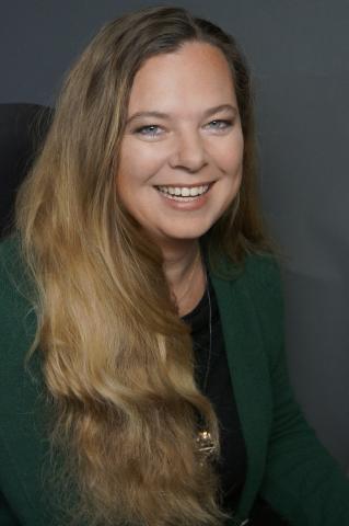 Zahnarzt München: Probleme mit gesetzlichen und privaten Krankenkassen Zahnarzt München: Frau Susann Junk